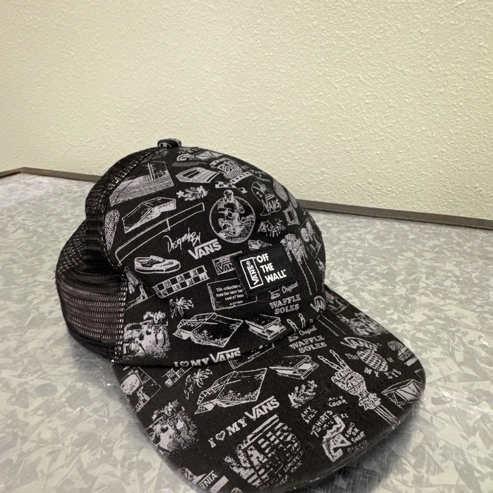 Vans‎ Snapback Trucker Hat All Over Print Mesh Waffle Soles Rare Black Retro